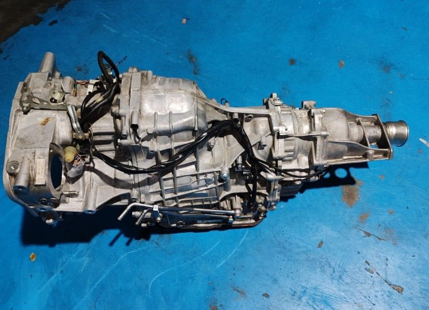 Le moteur est équipé d'une boîte de vitesses de 150X55X60 TR690KJACA AT pour 2016