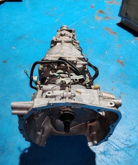 Le moteur est équipé d'une boîte de vitesses de 150X55X60 TR690KJACA AT pour 2016