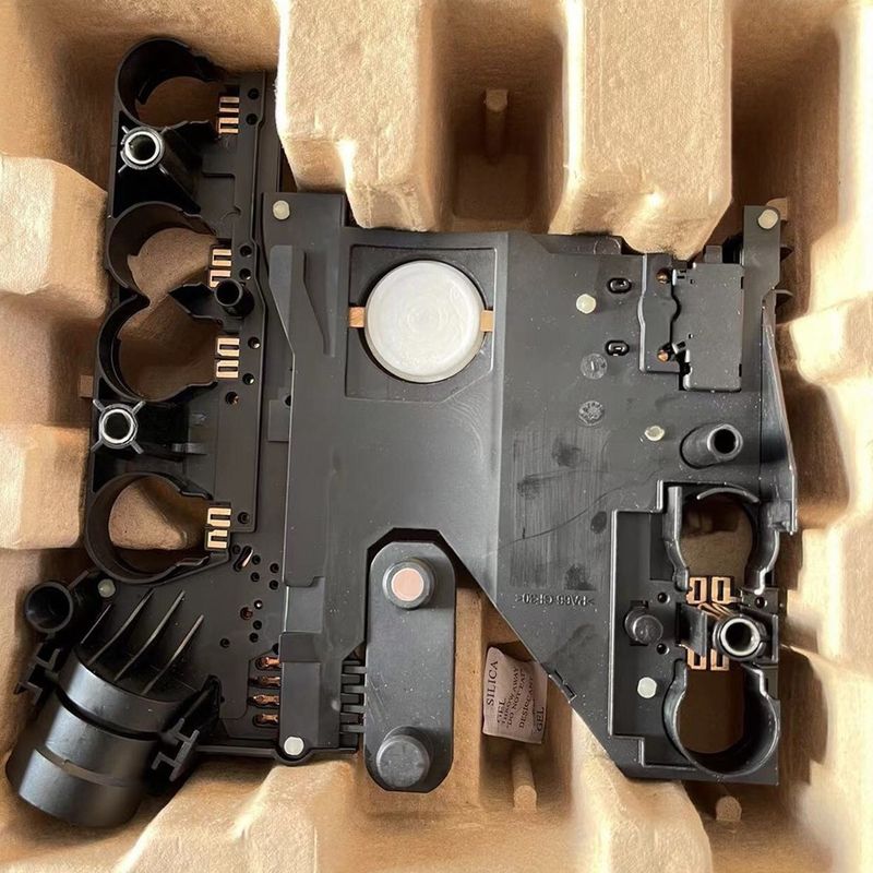 Unité de commande de pièces de transmission automatique