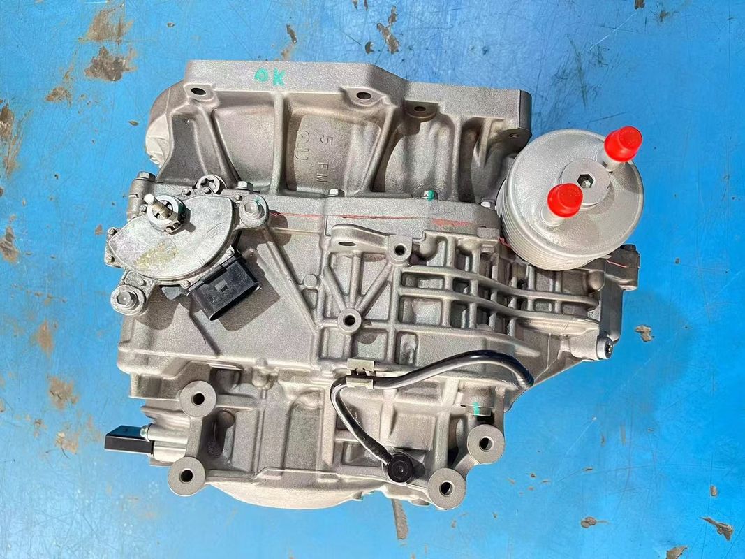un ensemble de transmission automatique GA6F21WA 09G réaménagé pour le MINI R56 1.6T 2010 24007639047 24007638570