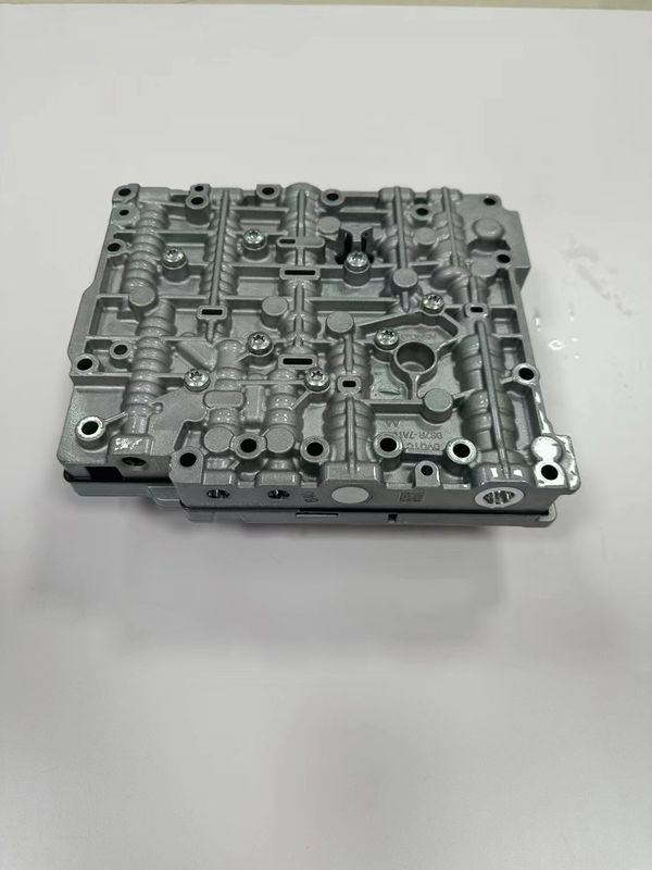 nouveau supprimer MPS6 6DCT450 6DCT451 Assemblage de carrosserie de vanne n'inclut pas le module de commande pour assemblage de carrosserie de vanne2006-2018 XC60 1.6T 2.0T