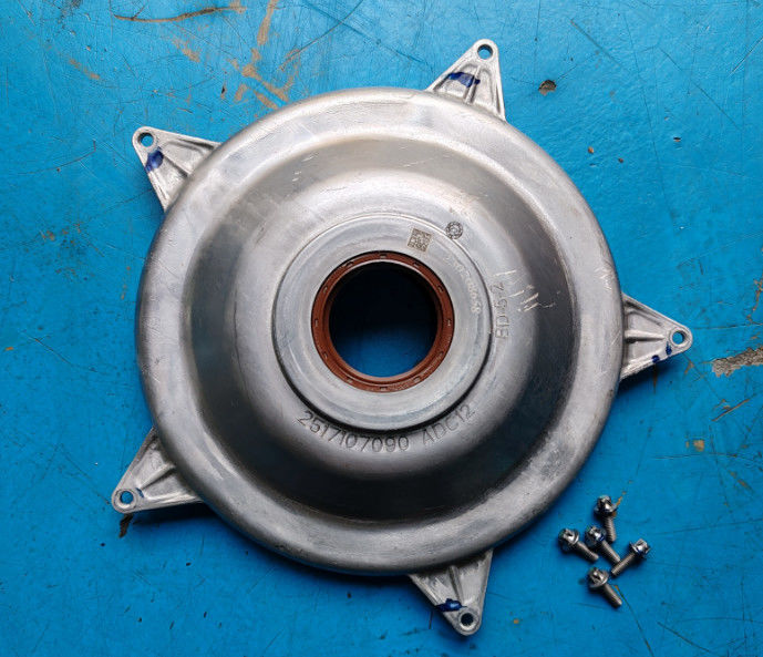 le nouveau montage du couvercle de l'embrayage de transmission 7DCT300 pour 2014-2024 Haval H2 H4 H6 2510105306 2517107090