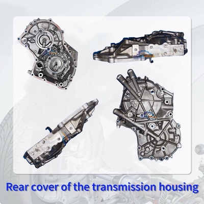 Le couvercle arrière du boîtier de transmission CVT K114 a cinq trous de fixation, qui conviennent au modèle 2019 de la Toyota C-HR